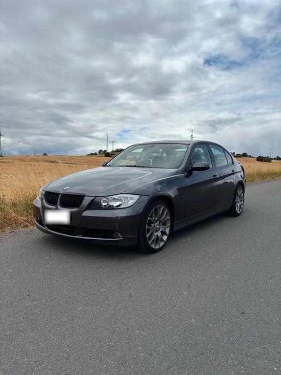 BMW 325