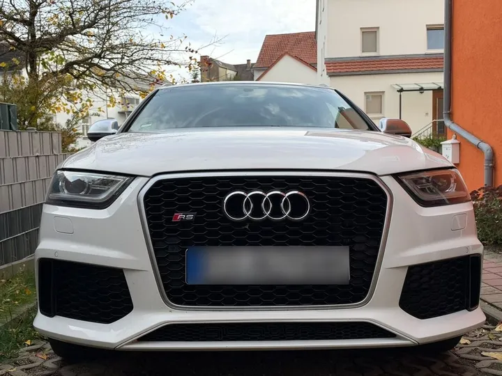 Audi RSQ3
