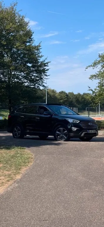 Hyundai Grand Santa Fe
