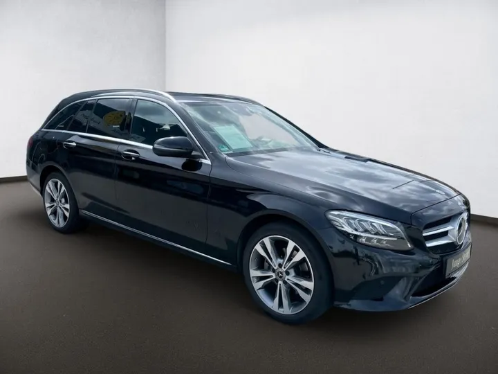 Mercedes-Benz C 220