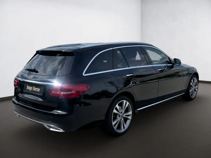 Mercedes-Benz C 220