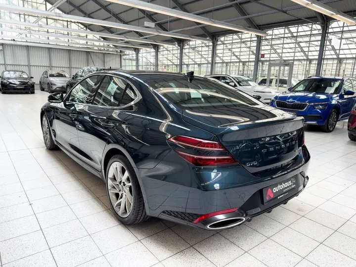 Genesis G70