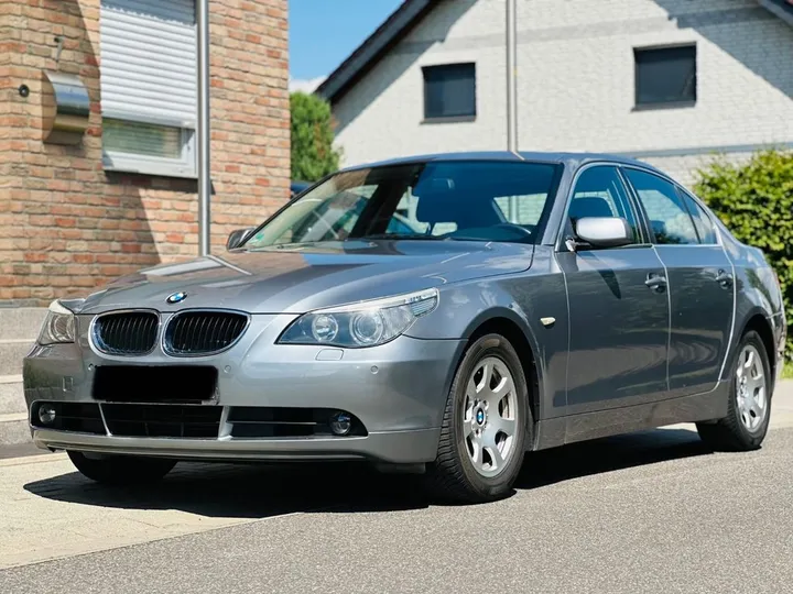 BMW 525
