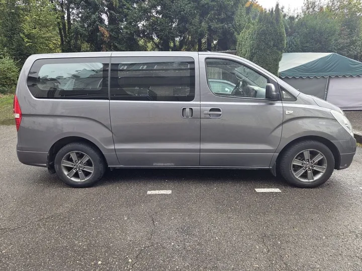 Hyundai H-1