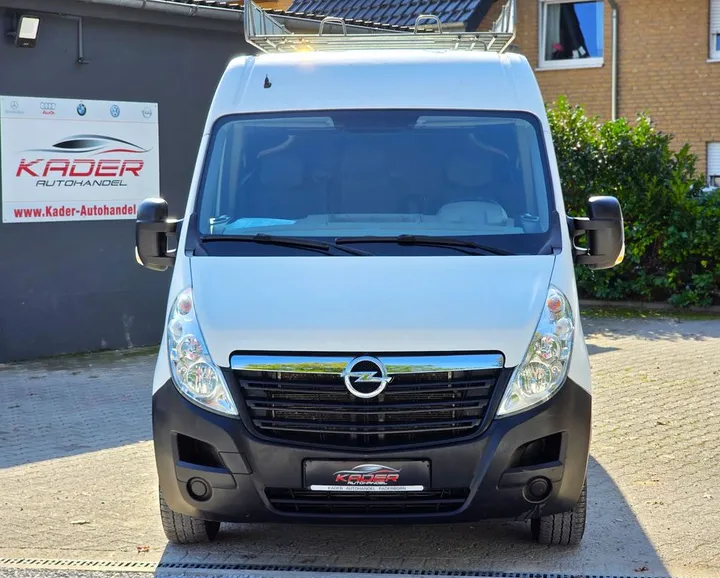 Opel Movano