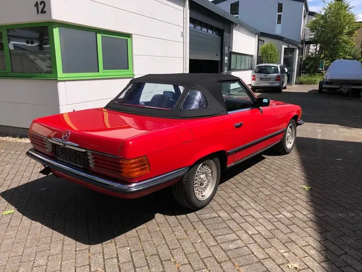 Mercedes-Benz 280
