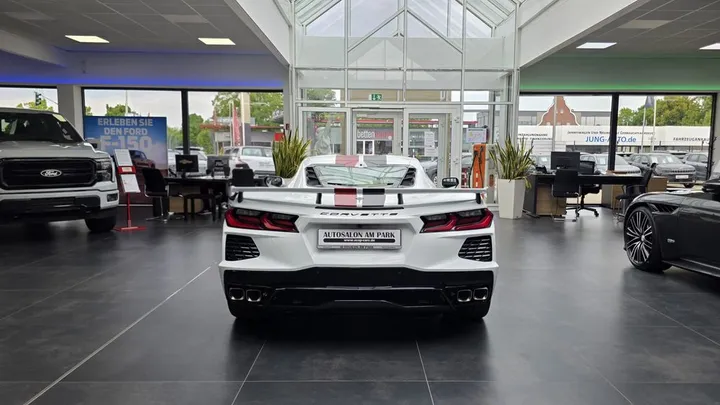 Corvette C8