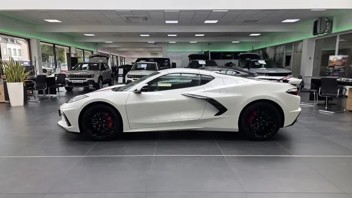 Corvette C8