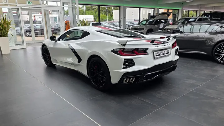 Corvette C8