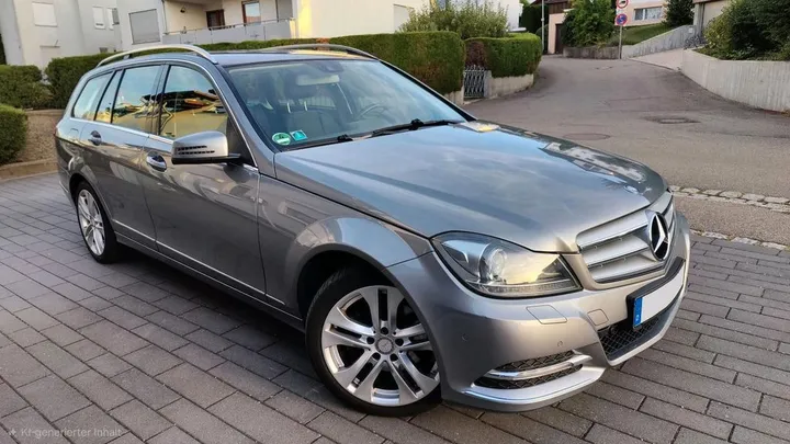 Mercedes-Benz C 220
