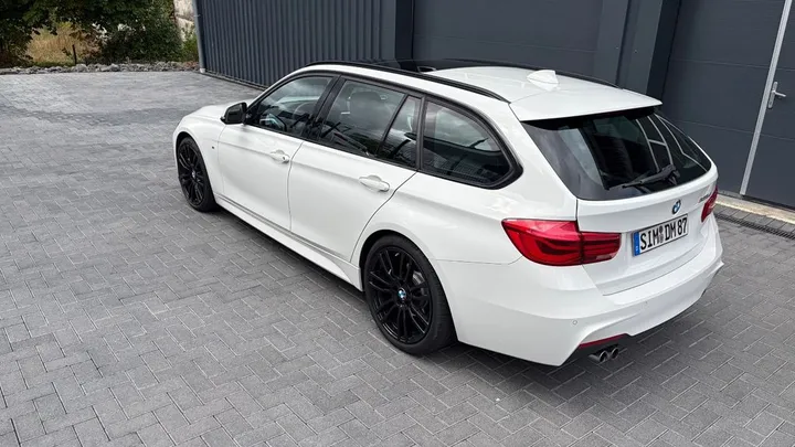 BMW 325