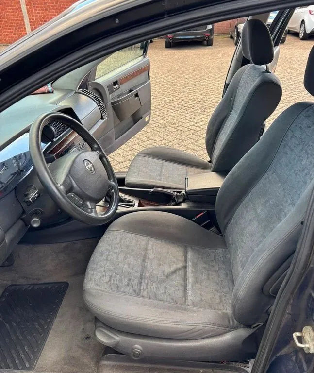 Opel Omega