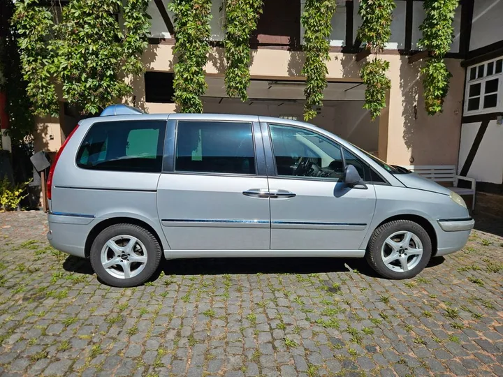 Citroën C8