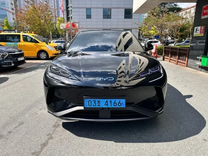 BYD Sealion 7