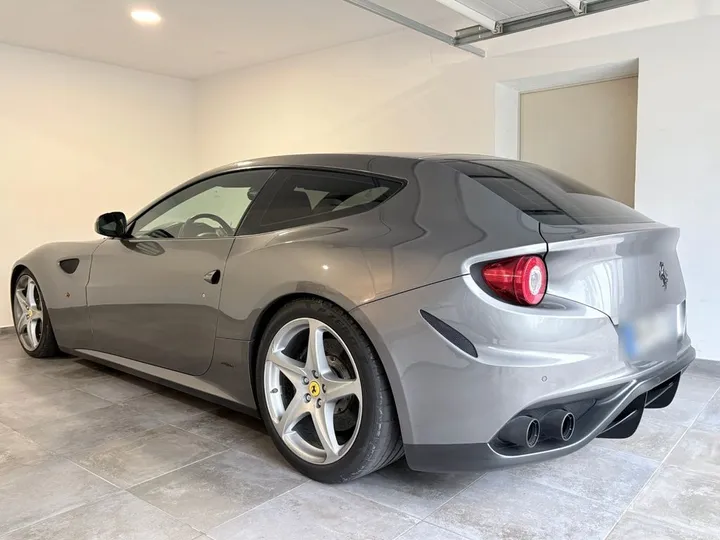 Ferrari FF