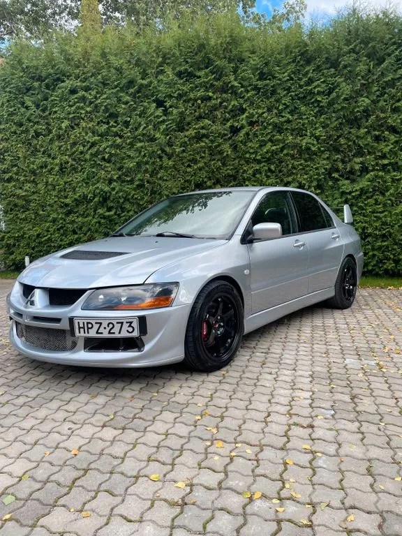 Mitsubishi Lancer