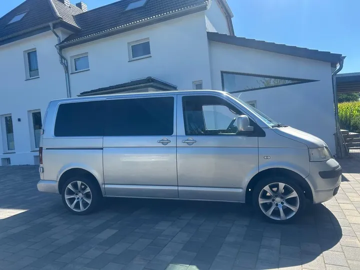 Volkswagen T5 Multivan