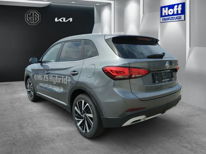 MG ZS