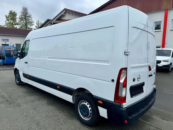 Opel Movano