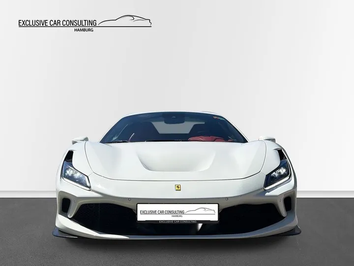 Ferrari F8