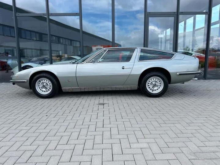 Maserati Indy