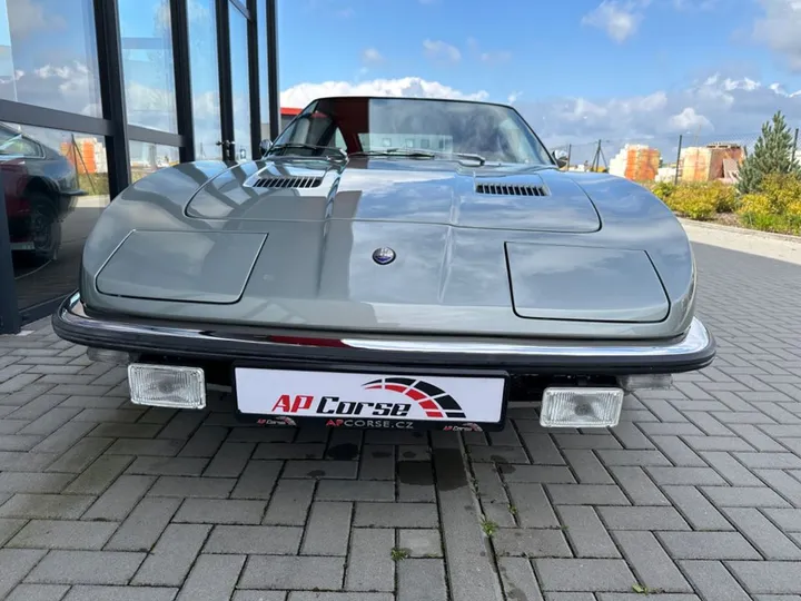 Maserati Indy