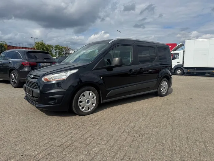Ford Grand Tourneo