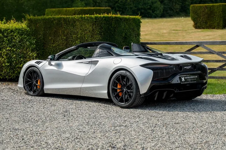McLaren Artura