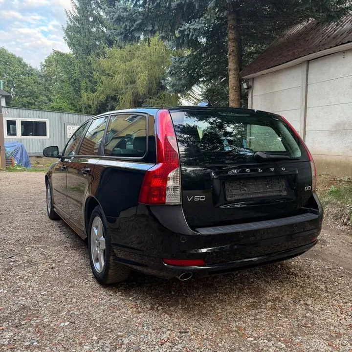 Volvo V50