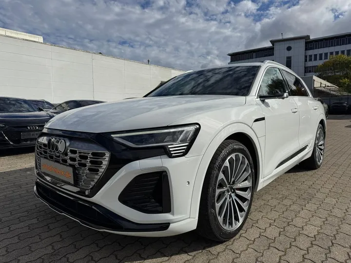 Audi Q8 e-tron