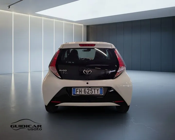 Toyota Aygo (X)