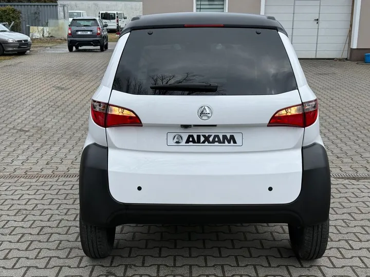 Aixam Cross