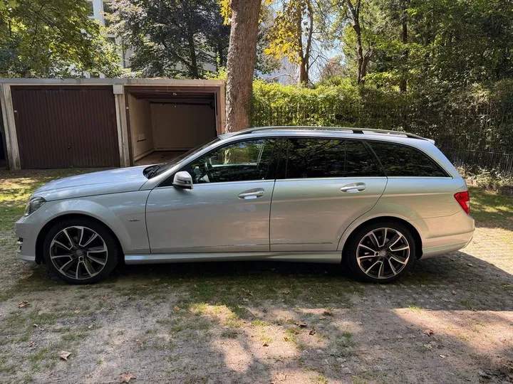 Mercedes-Benz C 180