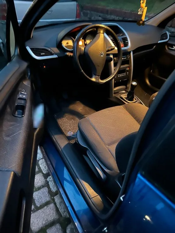 Peugeot 207