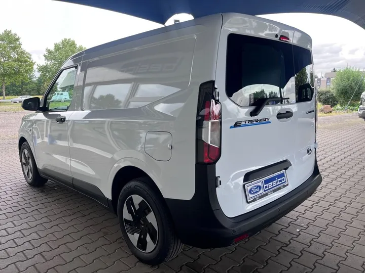 Ford Transit Courier