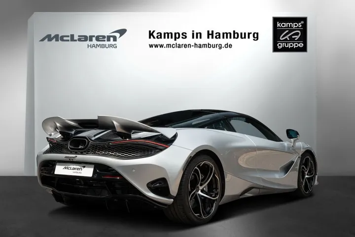 McLaren 750S