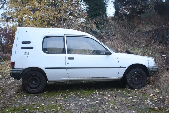 Peugeot 205