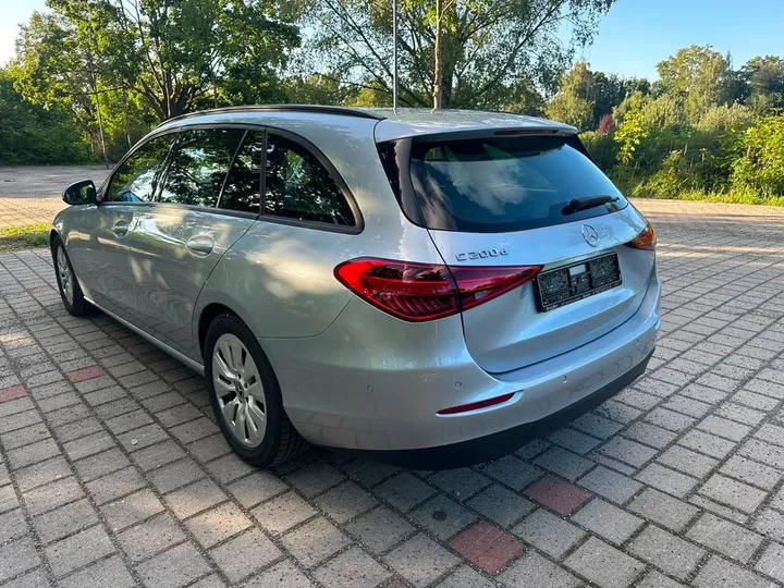 Mercedes-Benz C 200