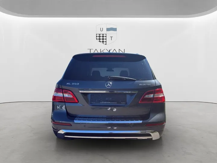 Mercedes-Benz ML 350
