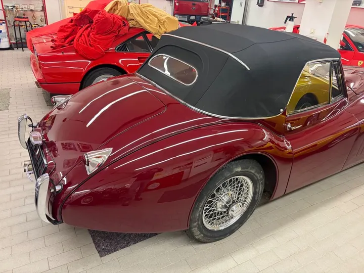 Jaguar XK