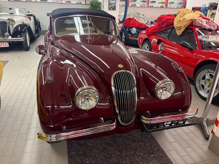 Jaguar XK