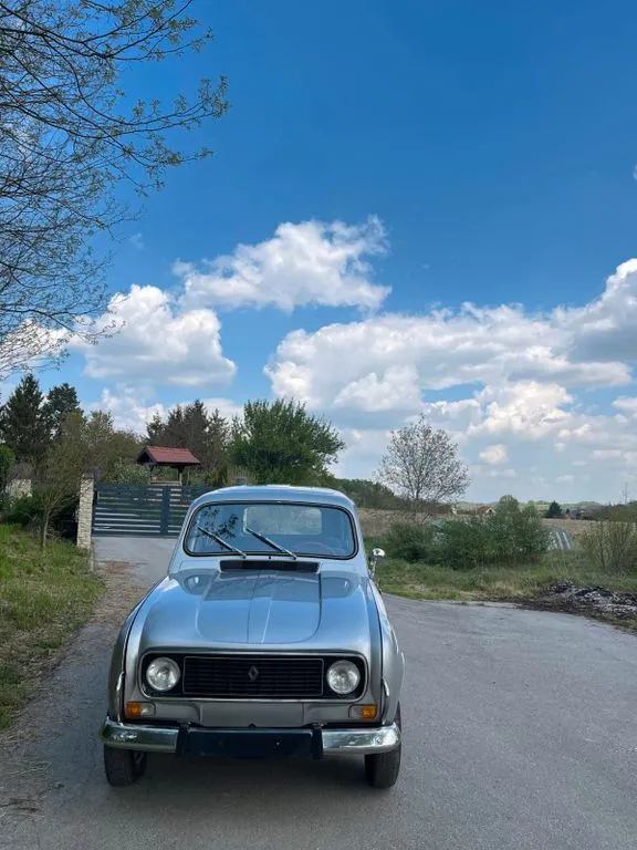 Renault R 4