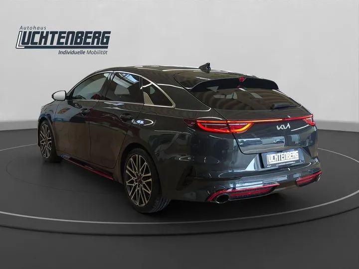 Kia pro cee'd / ProCeed