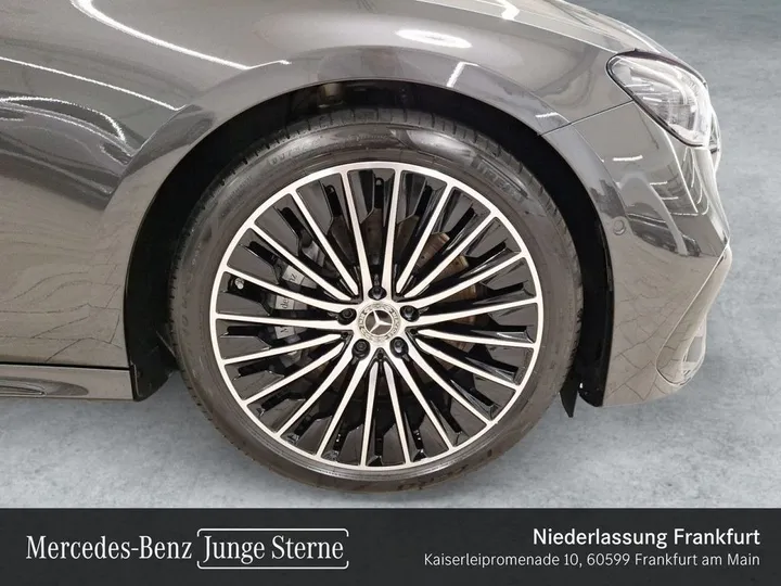 Mercedes-Benz E 200