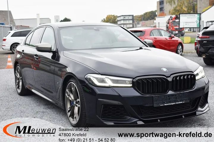 BMW M550
