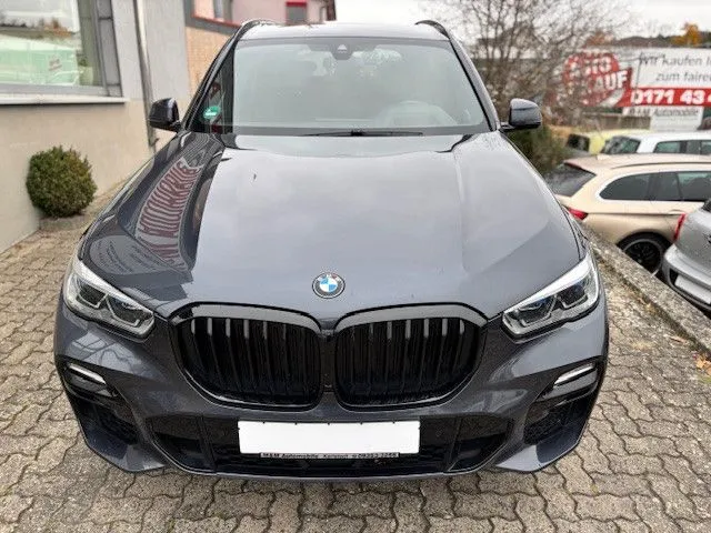 BMW X5 M50