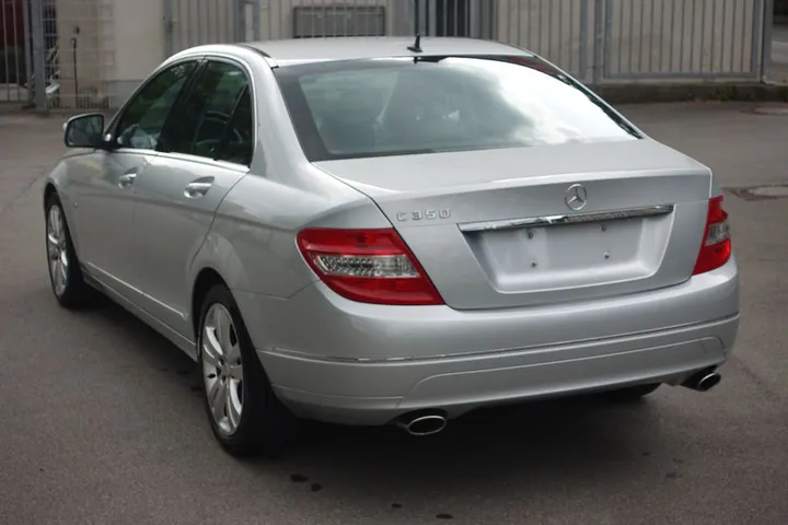 Mercedes-Benz C 230