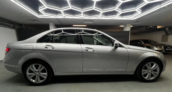 Mercedes-Benz C 200