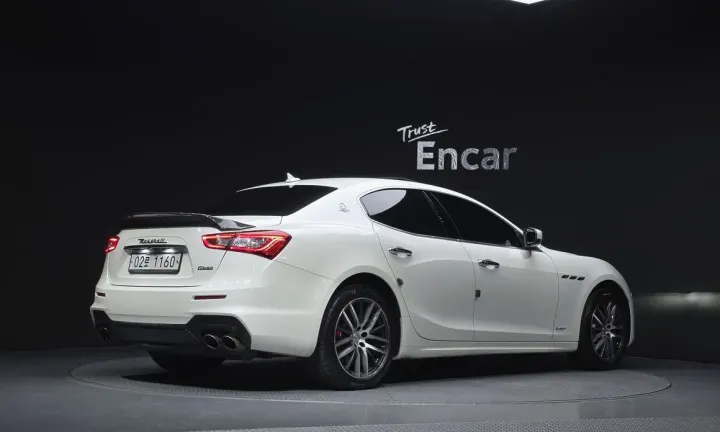 Maserati Ghibli