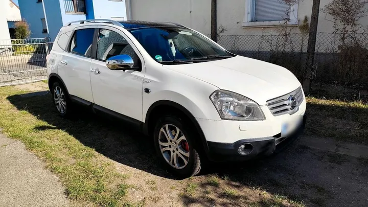 Nissan Qashqai+2